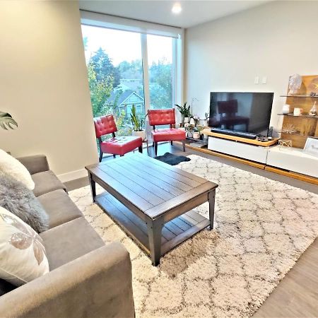 Monki Di Executive Suites - Glas - Luxury Inner City Home 3 Min To Downtown W Private Rooftop Patio Fireplace YYC Exterior foto